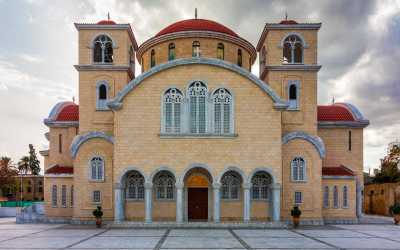 Atrakcje, Nikozja stolica dwóch Cyprów z Limassol [49]